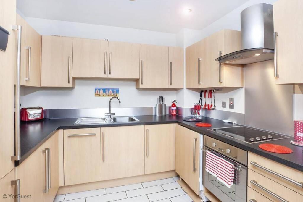 Apartment 12 Popeshead Court 约克 外观 照片